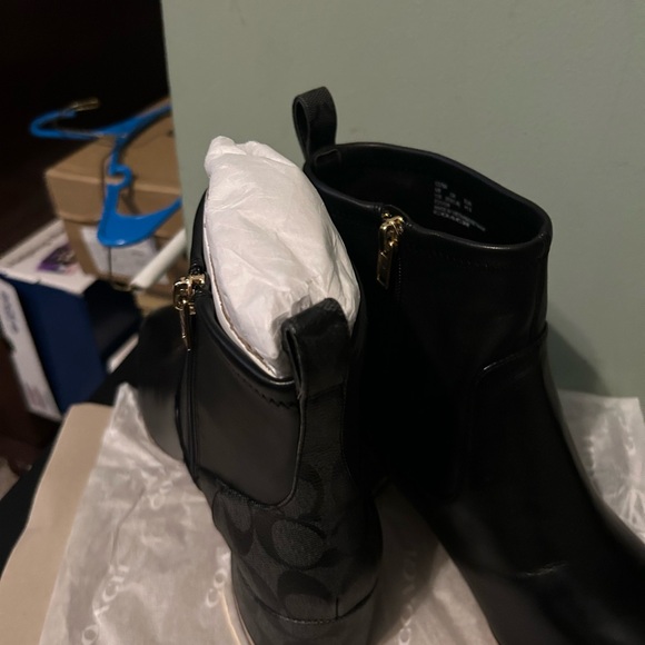 Ladies Coach booties - Picture 3 of 3